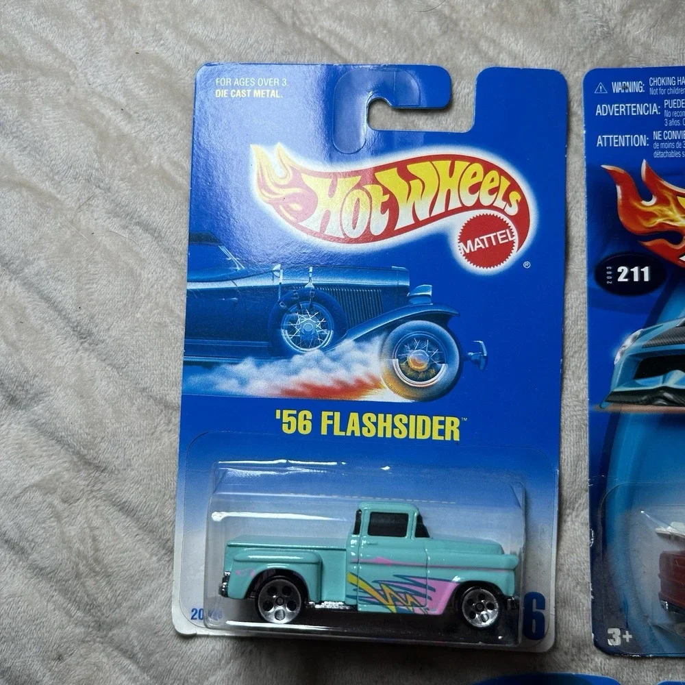 Hot Wheels Set Of 3‎ Trucks NIB Diecast 1:64 #209 #211 #136